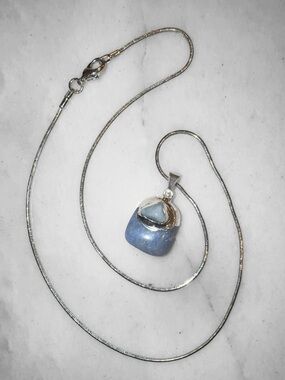 Beautiful Silver Capped Denim Blue Quartz Pendant Necklace